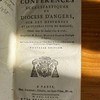Conférences ecclésiastiques du diocèse d'Angers, sur les dispenses et le contrat civil du mariage, tenues dans les années 1725 & 1726, [suivi de] Conférences ecclésiastiques du diocèse d'Angers, sur les restitutions, tenues en l'année 1726.