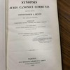 Synopsis juris canonici communis secundum ordinem Institutionum J. Devoti per tabulas disposita : opusculum e selectissimis doctorum utriusque juris operibus collectum : in hac Parisiensi editione indicantur praecipua disciplinae Gallicanae a jure communi discrima per opportunas remissiones ad Manuale compendium juris canonici D. Lequeux majoris seminarii Seussionensis moderatoris