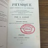 Cours de physique purement expérimentale et sans mathématiques à l'usage des gens du monde, des candidats au baccalauréat ès lettres, des écoles normales primaires, des institutrices, des pensions de demoiselles, etc.